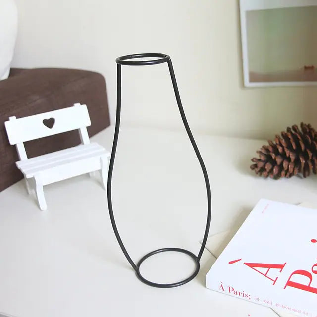 Minimalist Metal Flower Frame