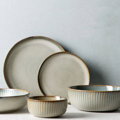 Minimalist Ceramic Dinnerware